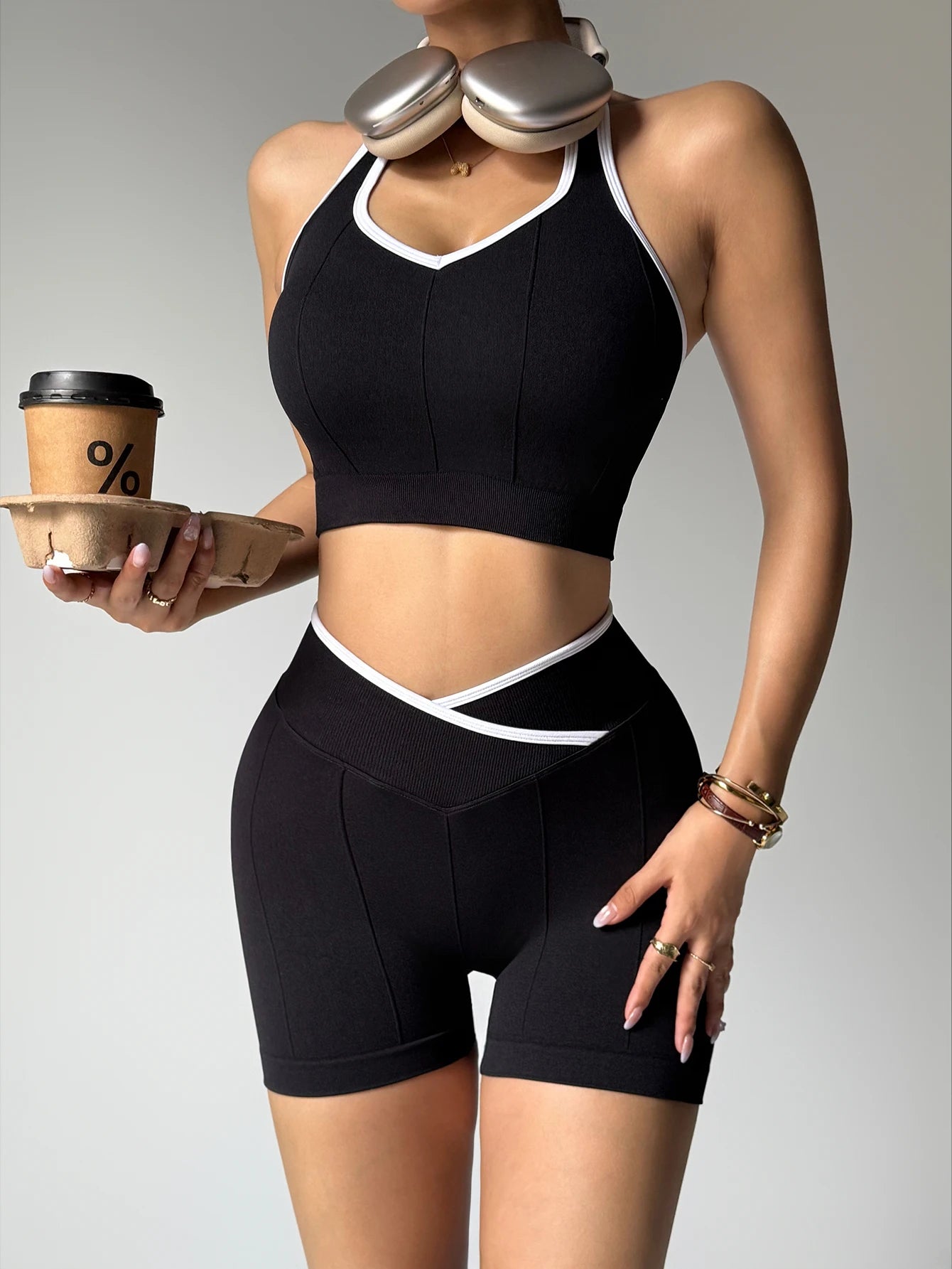 Yoga Suit Black And White Patchwork Fashionable